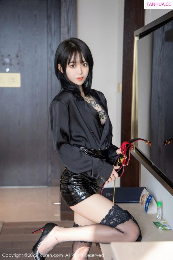 小奶瓶呜呜  [XiuRen]高清写真图 2022.04.26 No.4927 奶瓶第11张图片